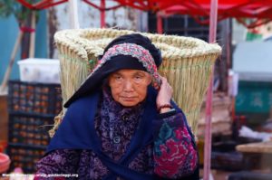 Femme, Shaxi, Yunnan, Chine. Auteur et Copyright Marco Ramerini